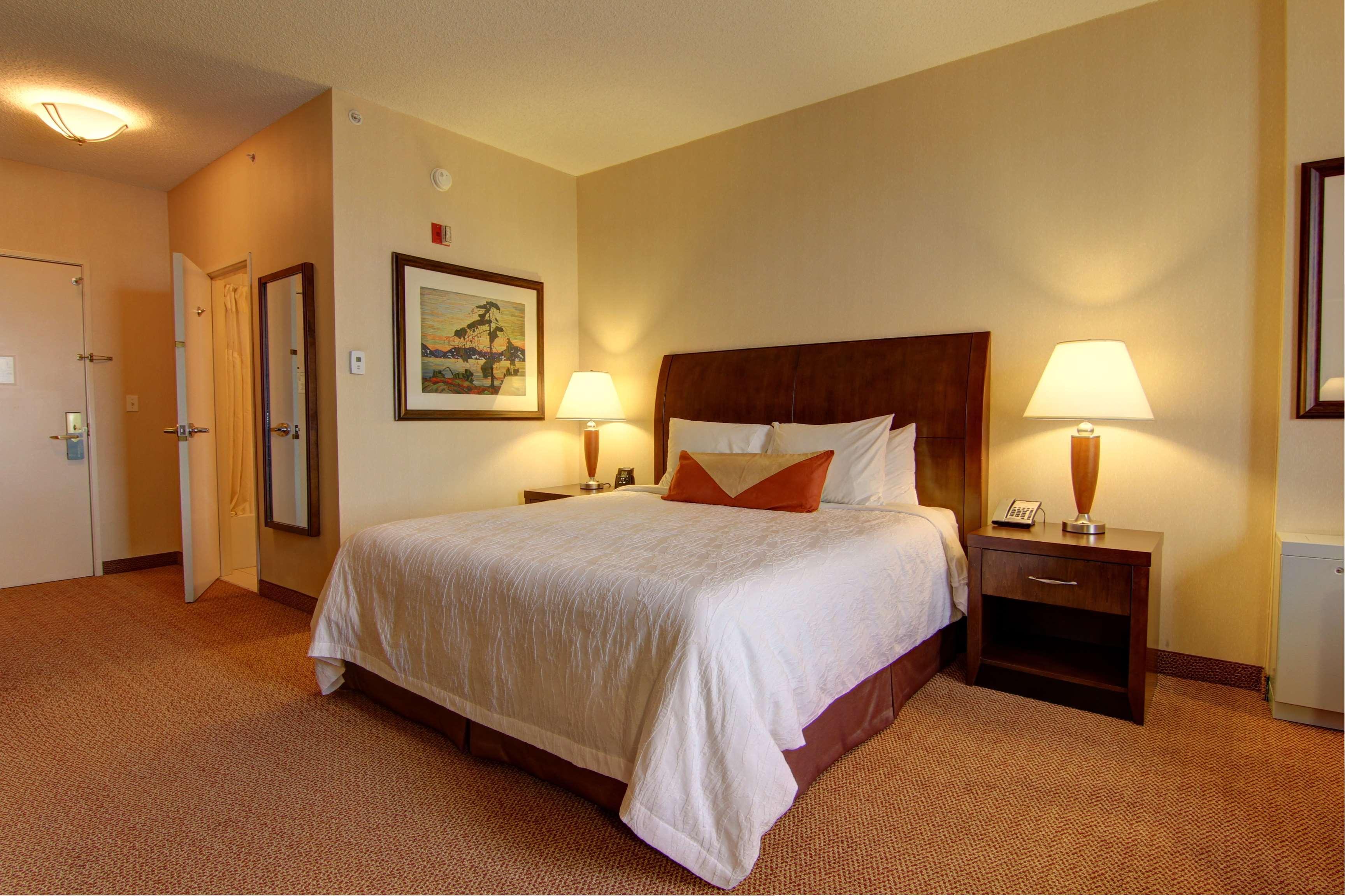 Hilton Garden Inn Calgary Airport Extérieur photo