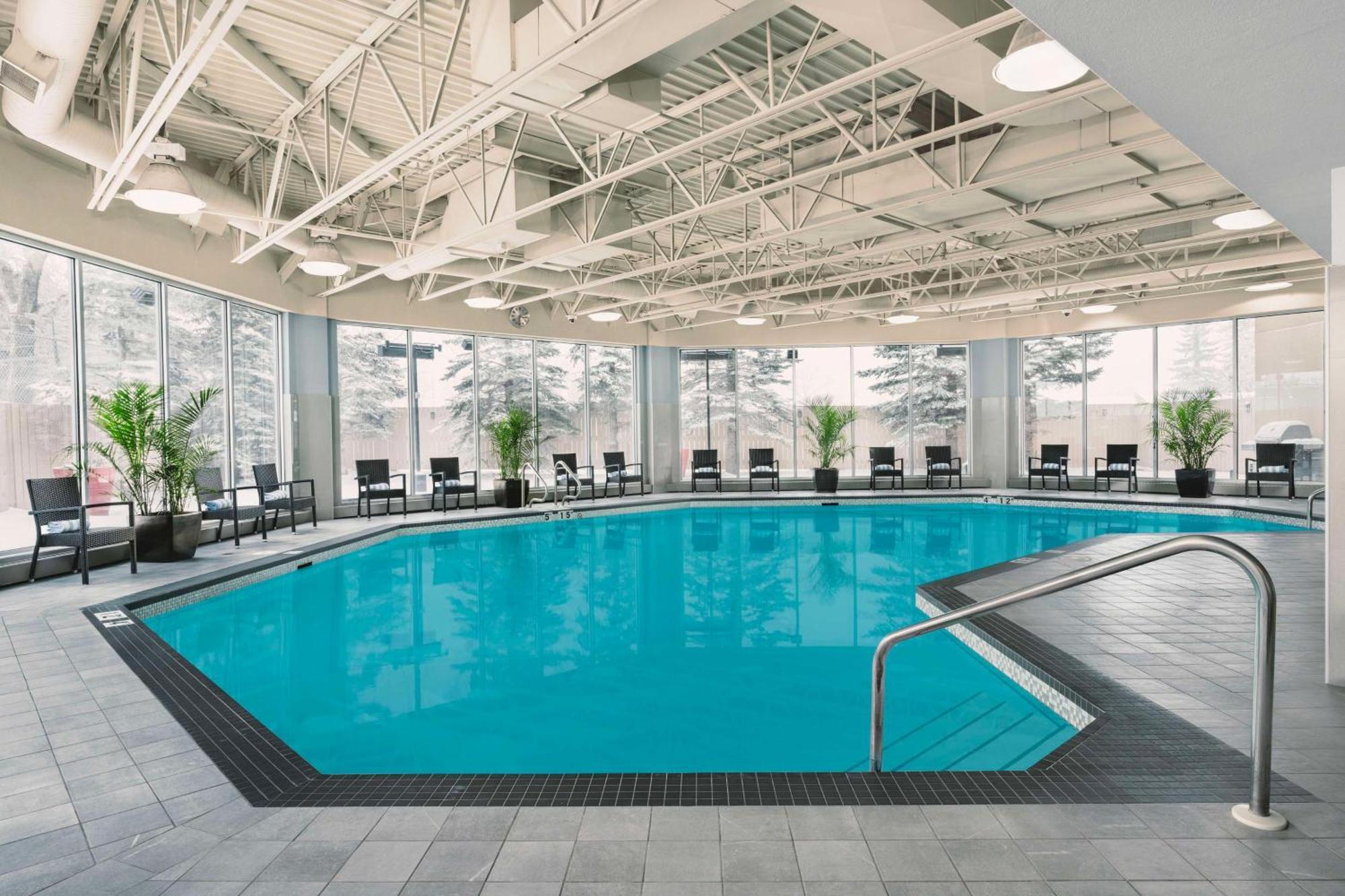 Hilton Garden Inn Calgary Airport Extérieur photo