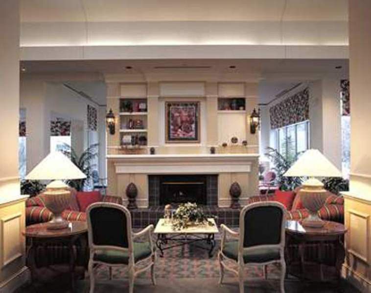 Hilton Garden Inn Calgary Airport Extérieur photo