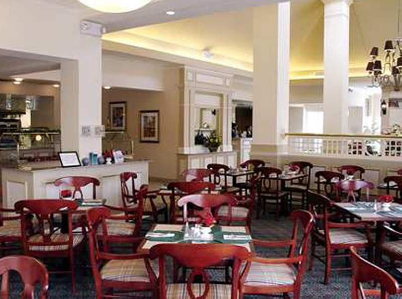 Hilton Garden Inn Calgary Airport Extérieur photo